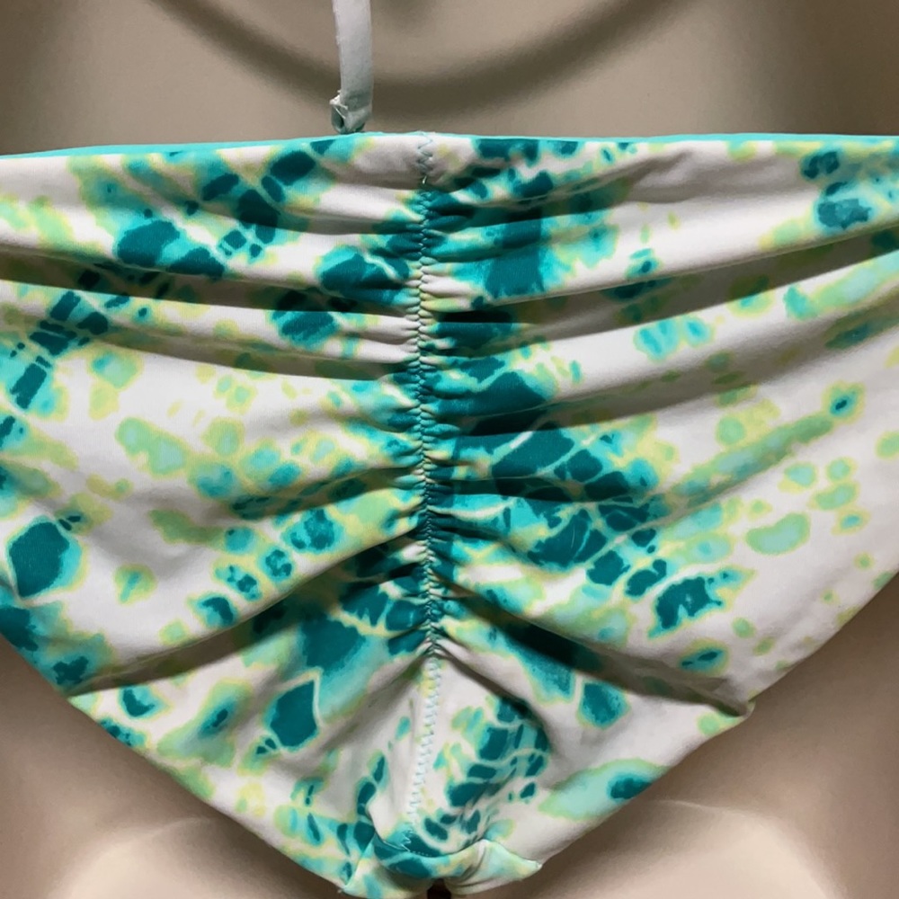 Victoria’s Secret Reversible Green Bikini NWT LRG - Picture 3 of 6